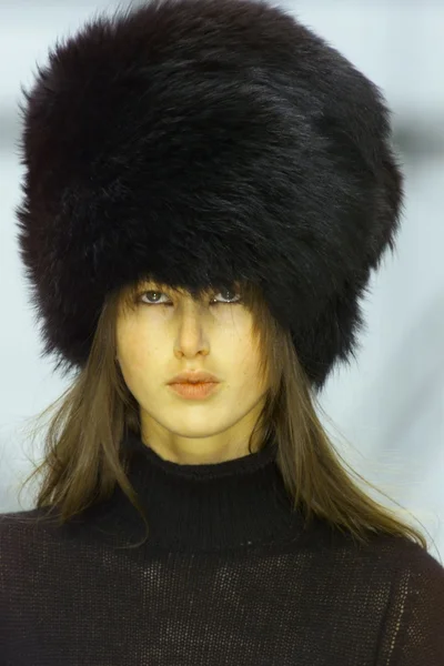 Look 13